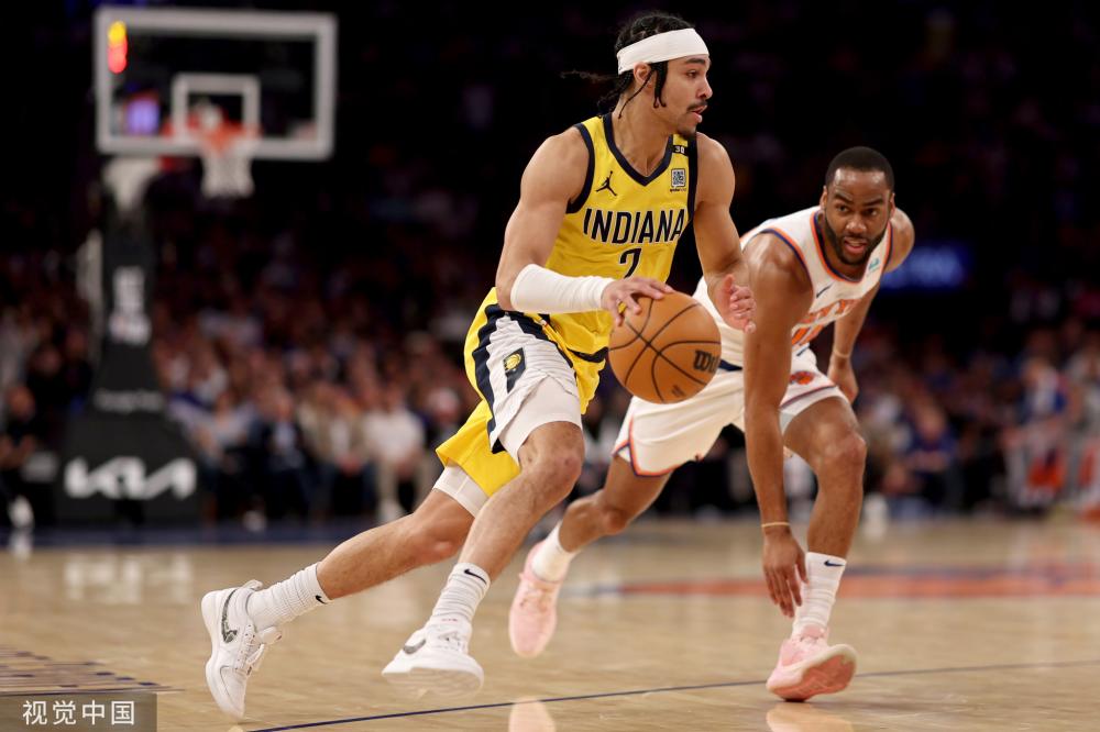 他在进攻端 他在进攻端