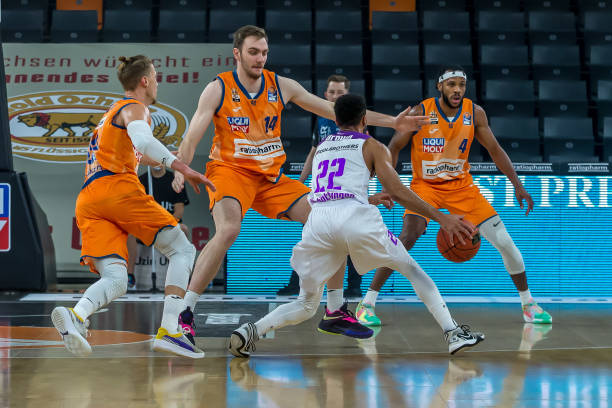 巨大压力 巨大压力